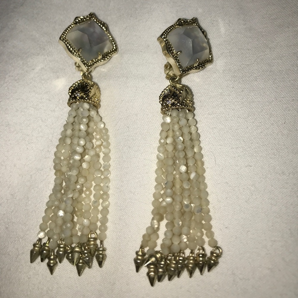 Kendra Scott earrings! ♡